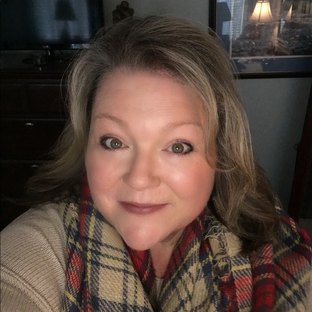 Meet your Posher, Alison